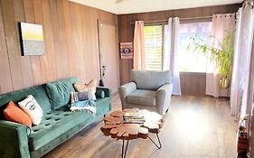 The Hilo Homebase - Charming 3 Bedroom Hilo Home, With Ac!